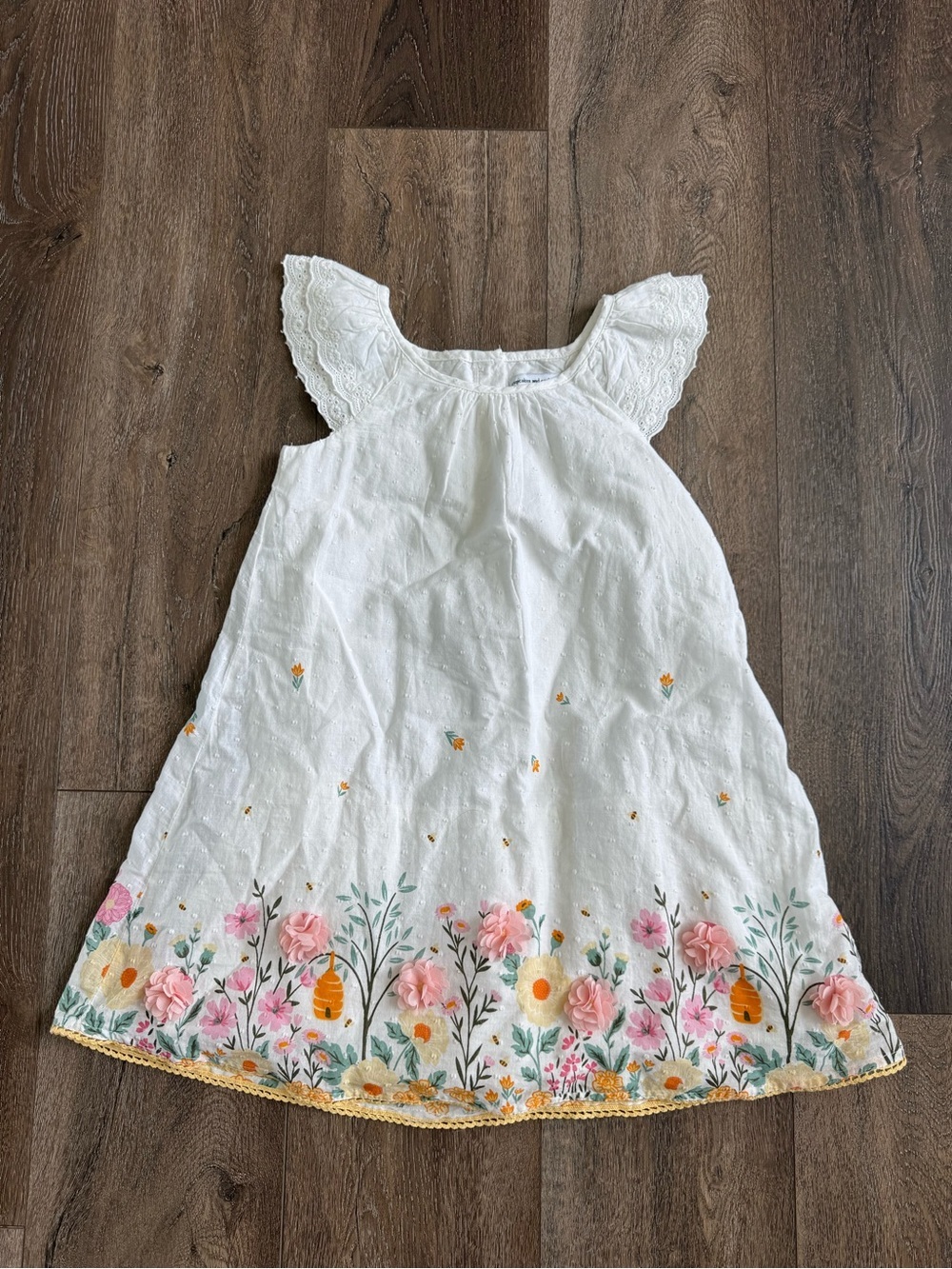 cupcakes & cashmere White Floral Embroidered Dress with Lace Sleeve Girls Size 5